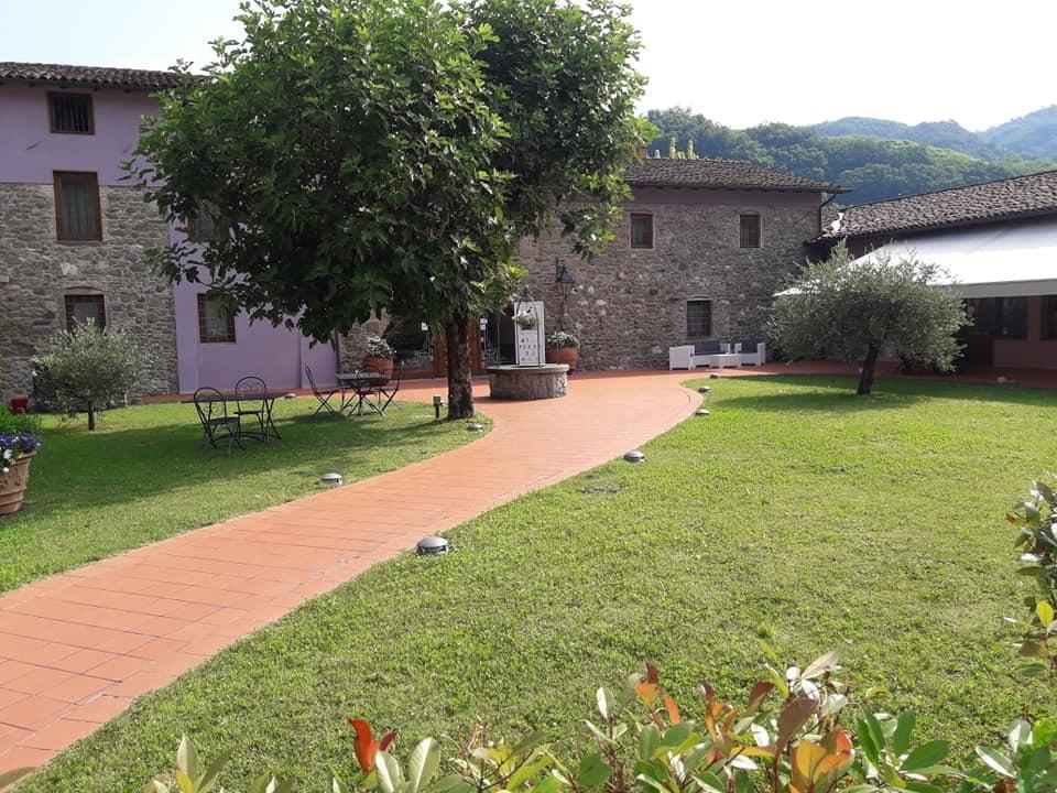 Antica Locanda San Leonardo 1554 Ghivizzano Exterior photo